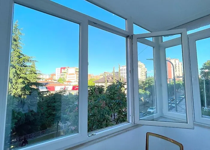 شقة Spot تيرانا